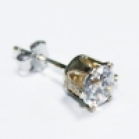 Е03508-С пусета в ухо с камнем